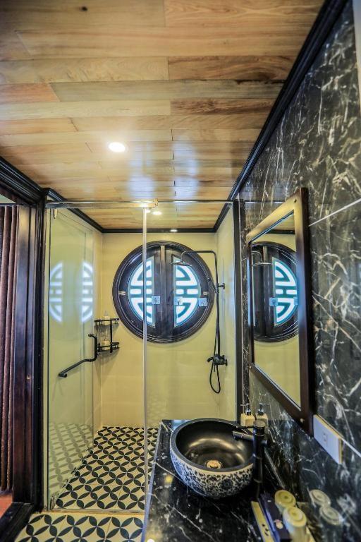 Hotel Cozy Boutique Cruise Dong Khe Sau Zewnętrze zdjęcie